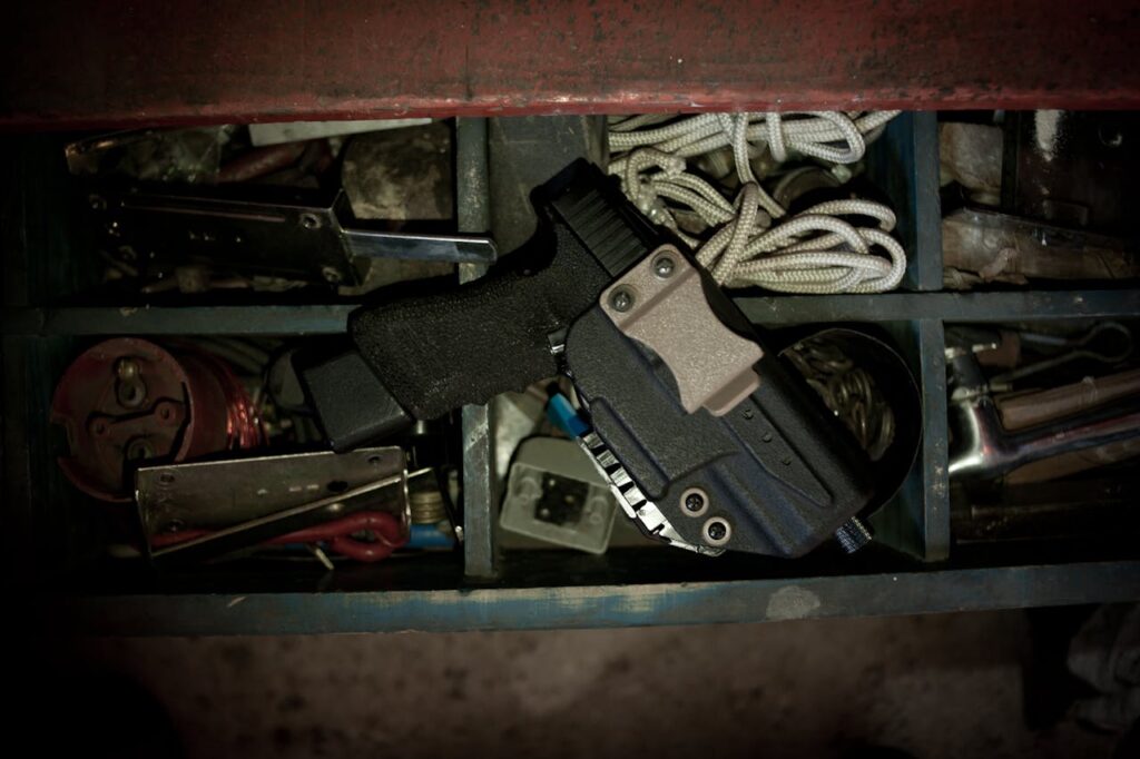 best IWB holsters for everyday carry