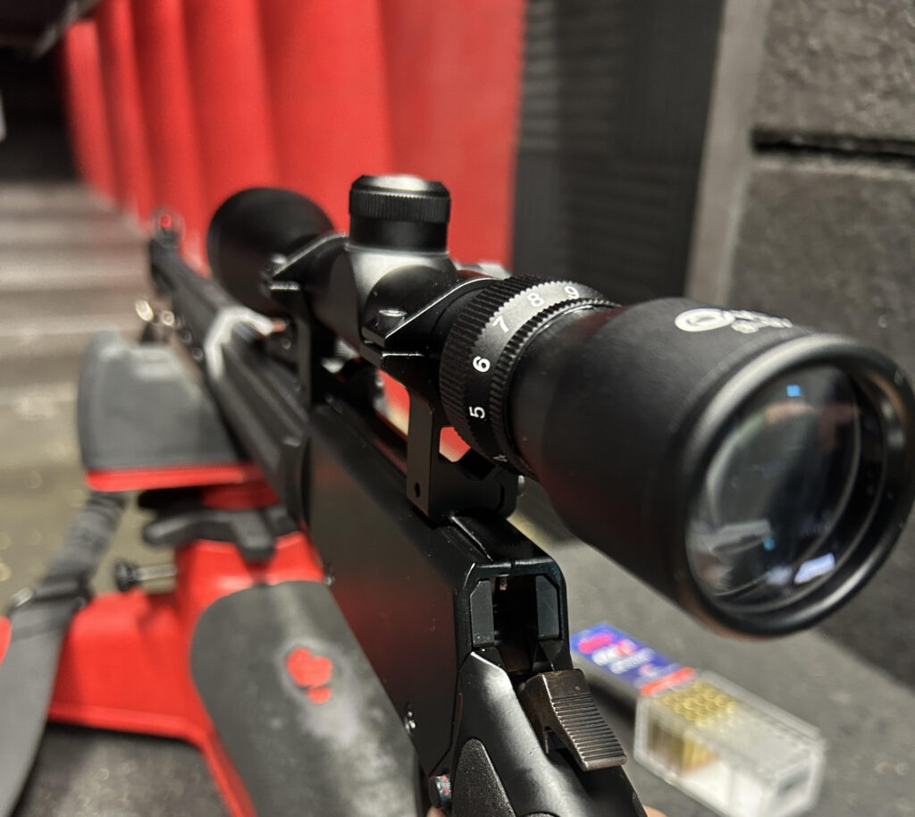 CVLIFE R4 reticle close-up 